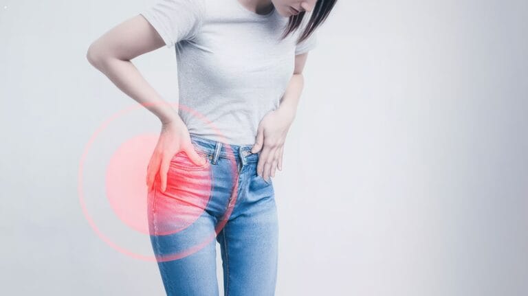 좌골신경통 엉덩이부터 다리까지 찌릿한 통증, 원인 질환과 단계별 맞춤 치료법 총정리